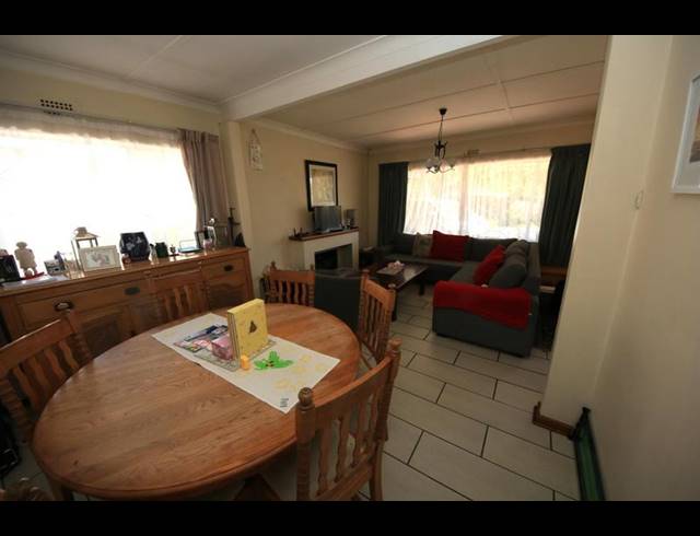 3 BEDROOM HOUSE FOR SALE IN BORDEAUX